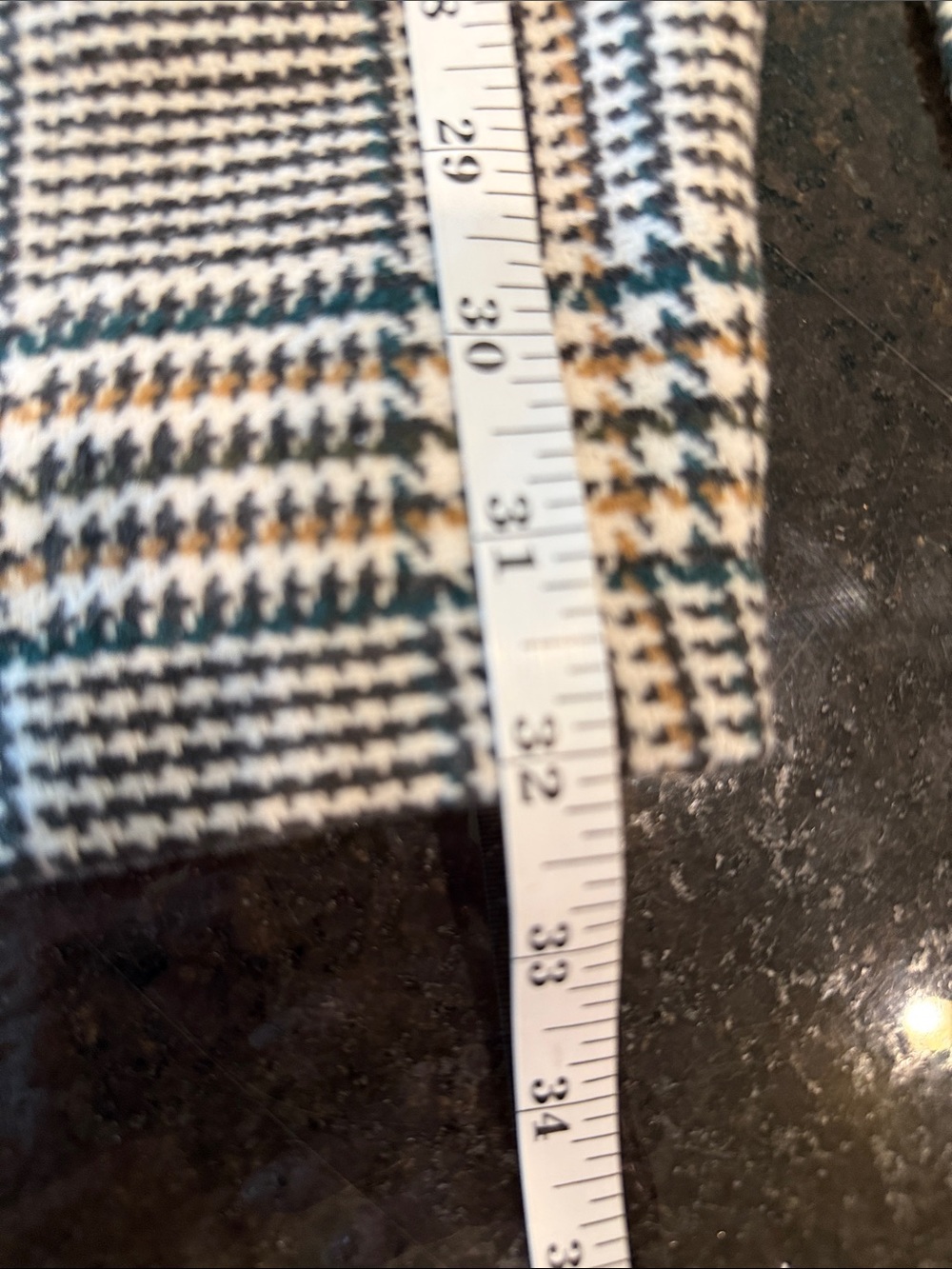 Love Tree Houndstooth Plaid Belted Trench Coat Size Medium - Picture 9 of 11